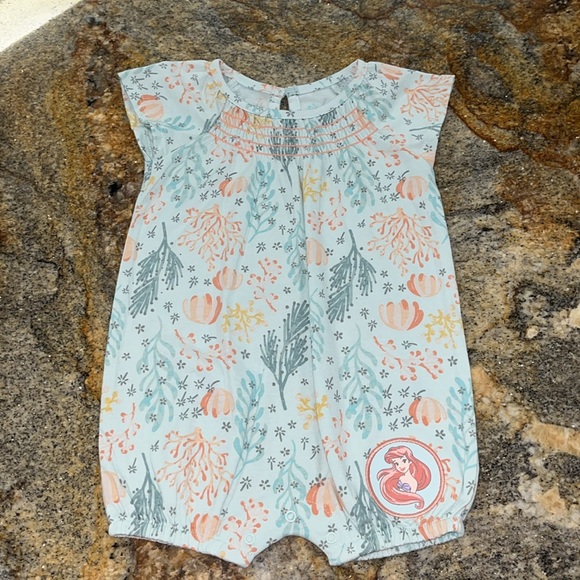 Disney 3pc Romper Bow Little Mermaid set - Picture 8 of 14